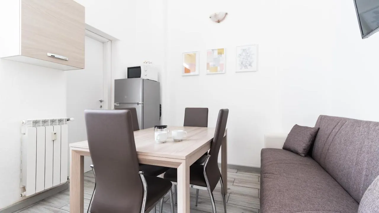 Italianway - Populonia 2 Apartment Milan